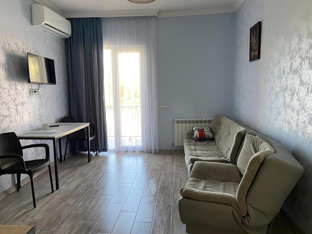 Kemo House Hotel Batumi Ngoại thất bức ảnh